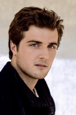 Beau Mirchoff profil kép