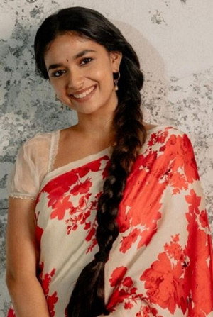 Keerthi Suresh profil kép