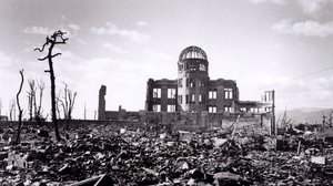 Hiroshima, la course vers l'apocalypse háttérkép