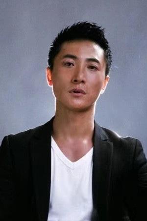 Yang Fengyu profil kép