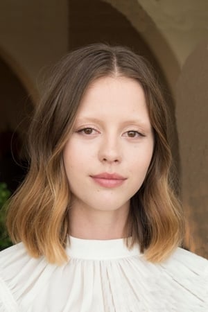 Mia Goth profil kép